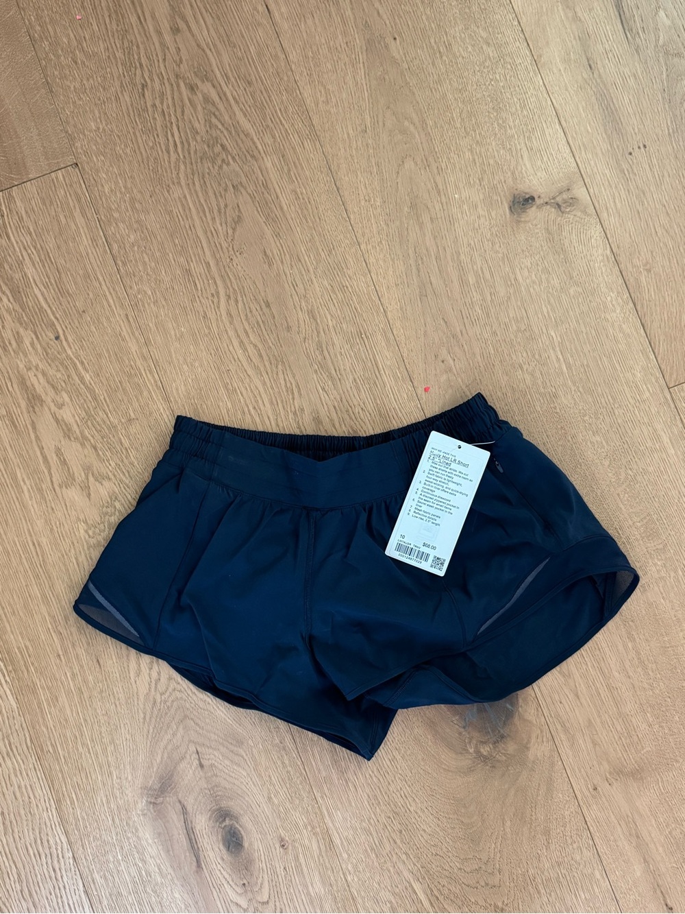 Lululemon Navy Hotty Hot Shorts 2.5